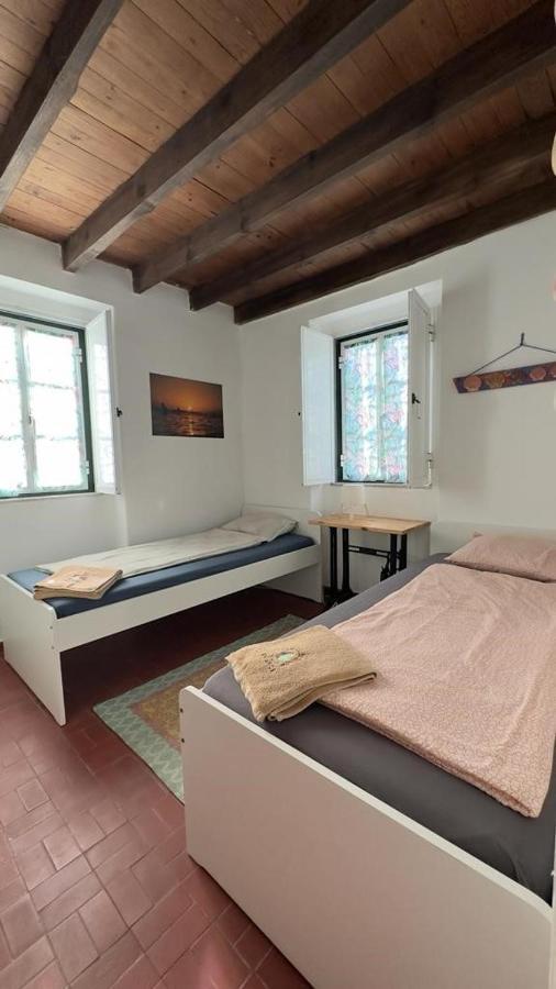 Getwet Surfcamp II Hostel กอสตา ดา กาปาริกา ภายนอก รูปภาพ
